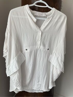 **ACA ** Relaxed White Oversized Tunic Top/ Coverup Short-Sleeve Shirt